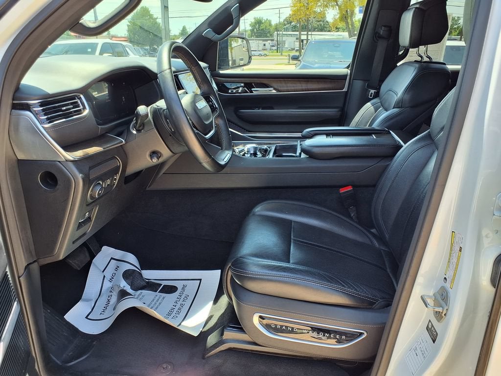 2023 Jeep Grand Wagoneer BASE