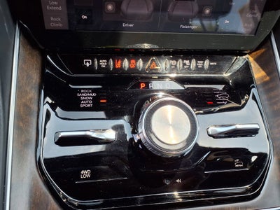 2023 Jeep Grand Wagoneer BASE