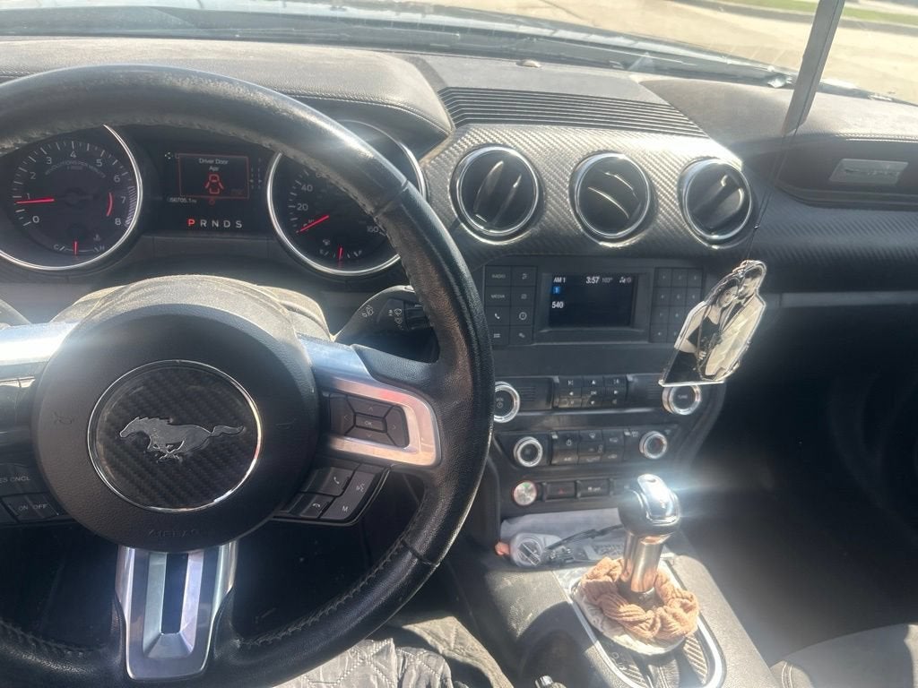 2022 Ford Mustang EcoBoost