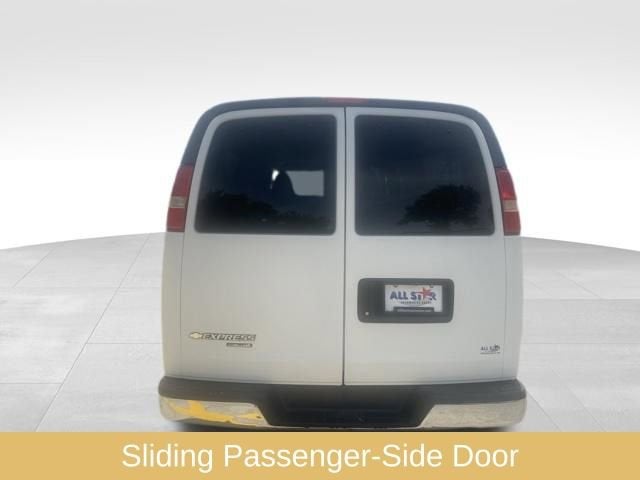2016 Chevrolet Express Passenger 3500 LT