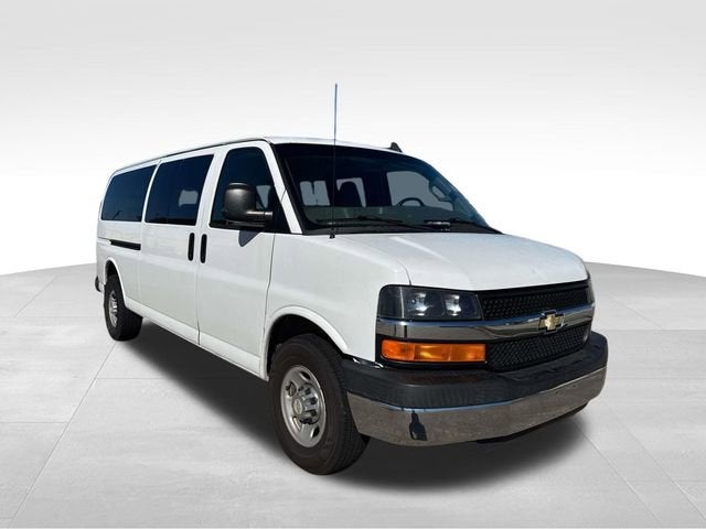 2016 Chevrolet Express Passenger 3500 LT