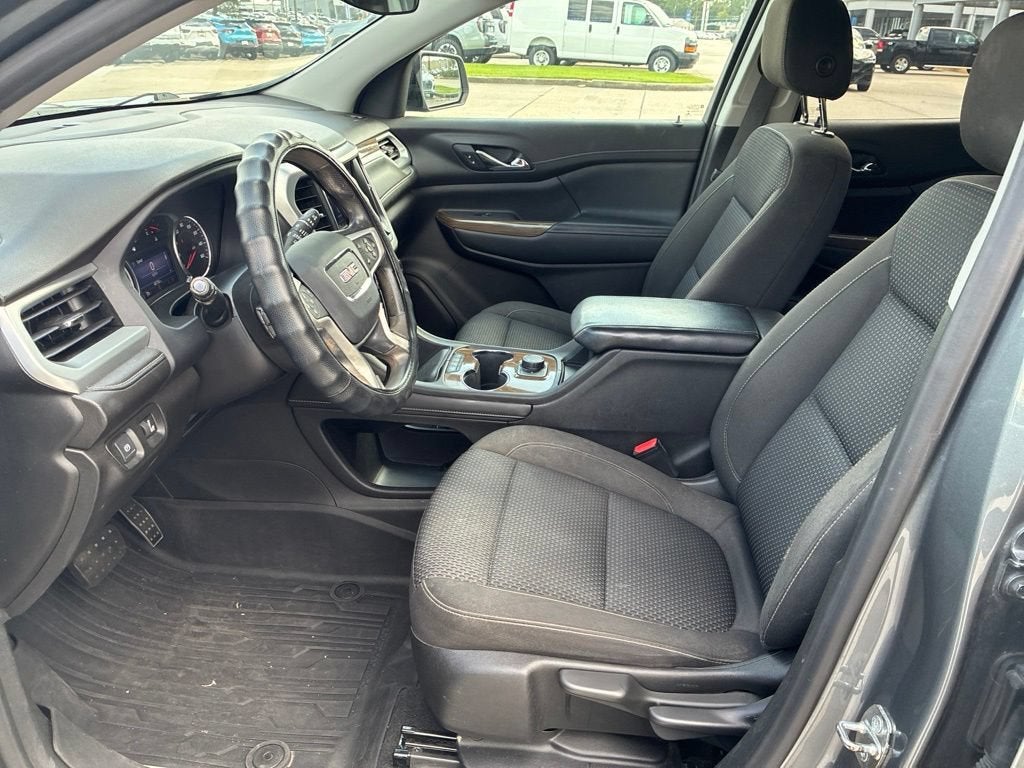 2022 GMC Acadia SLE