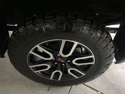 2025 GMC Sierra 1500 AT4