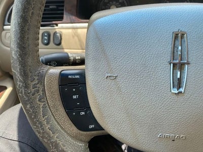 2006 Lincoln Town Car Signature Limited