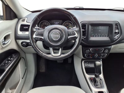 2019 Jeep Compass Latitude w/Sun/Wheel Pkg
