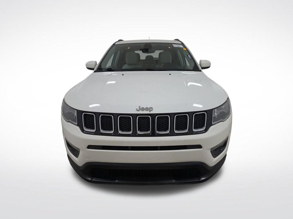 2019 Jeep Compass Latitude w/Sun/Wheel Pkg