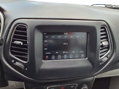 2019 Jeep Compass Latitude w/Sun/Wheel Pkg
