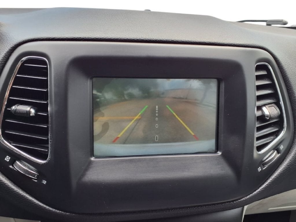2019 Jeep Compass Latitude w/Sun/Wheel Pkg