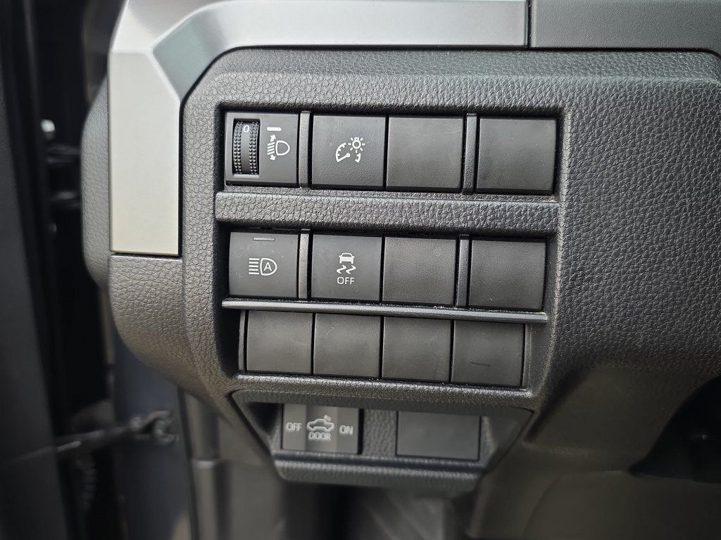 2025 Toyota Tacoma 4WD SR