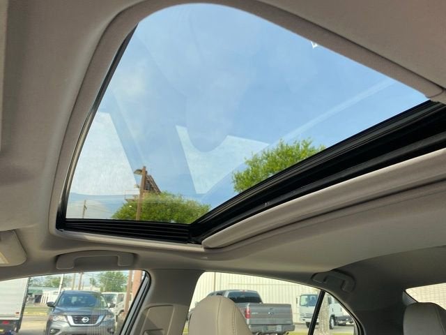 2024 Toyota Camry Hybrid SE