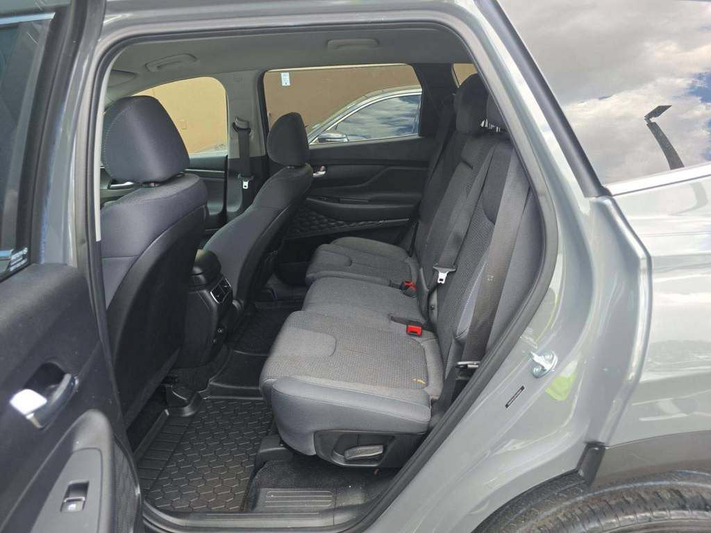 2023 Hyundai SANTA FE SE