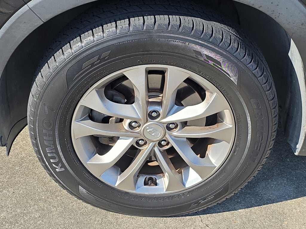 2019 Hyundai SANTA FE SE