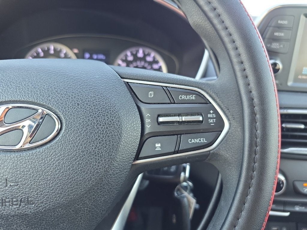 2019 Hyundai SANTA FE SE
