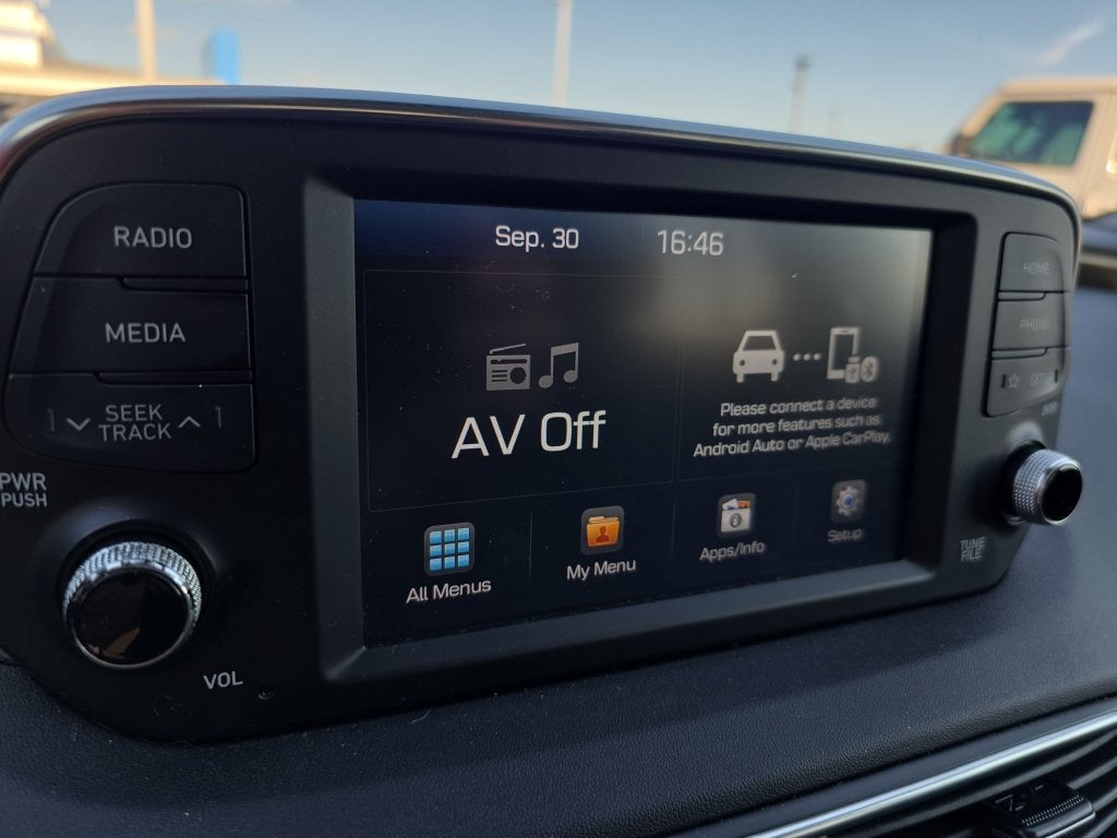 2019 Hyundai SANTA FE SE