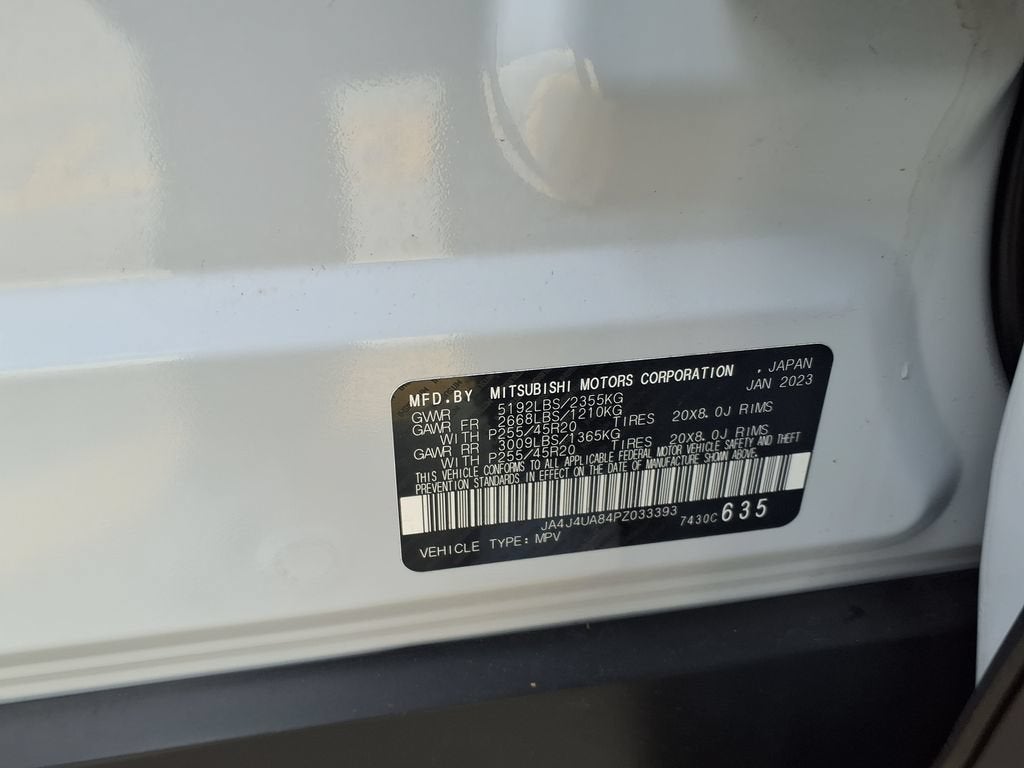 2023 Mitsubishi Outlander SE