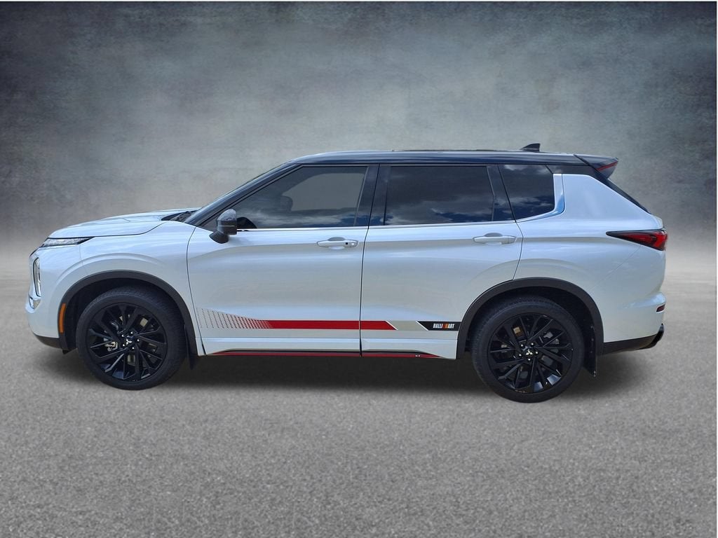 2023 Mitsubishi Outlander SE