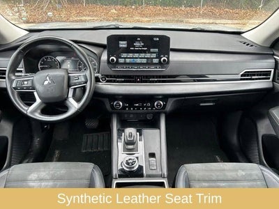 2024 Mitsubishi Outlander SE