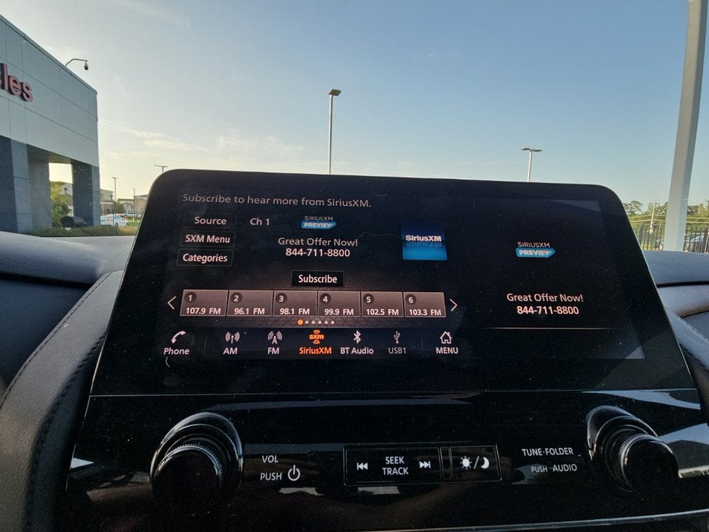 2023 Nissan Armada SL