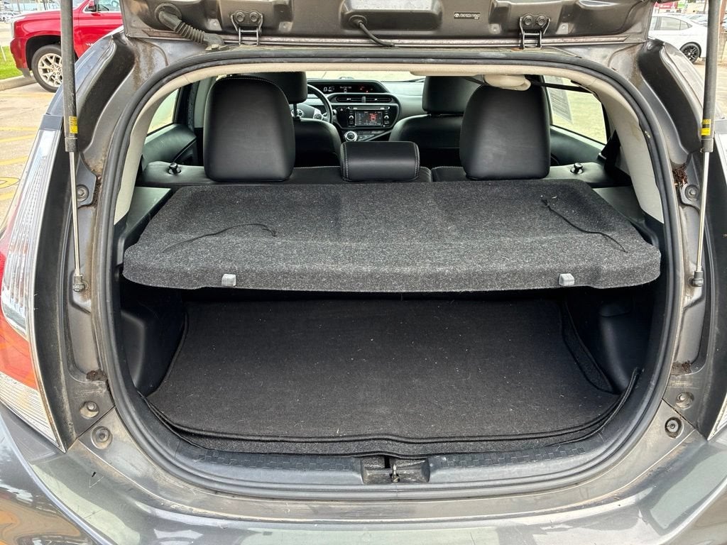 2016 Toyota Prius c One