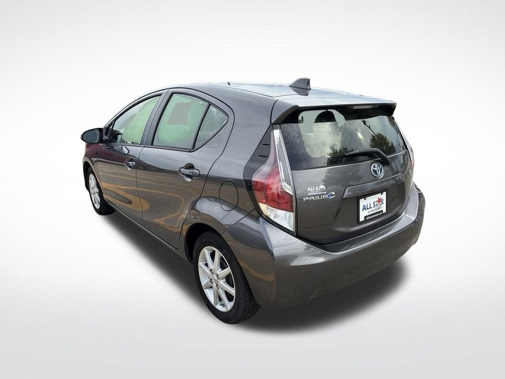 2016 Toyota Prius c One