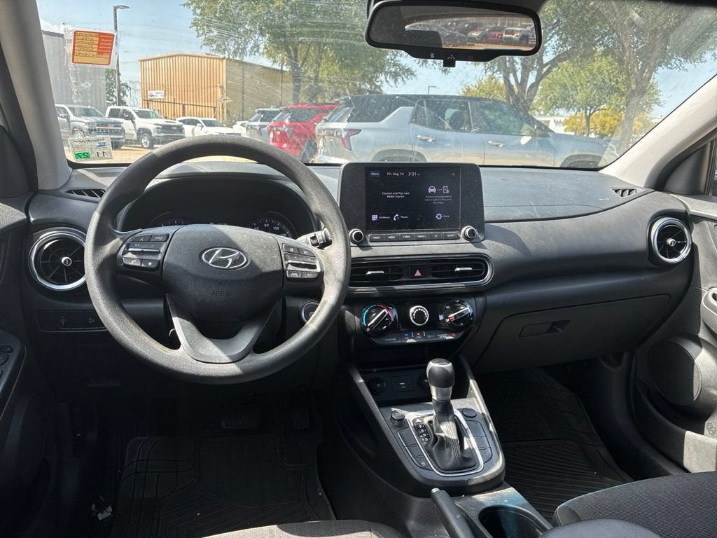 2022 Hyundai KONA SEL