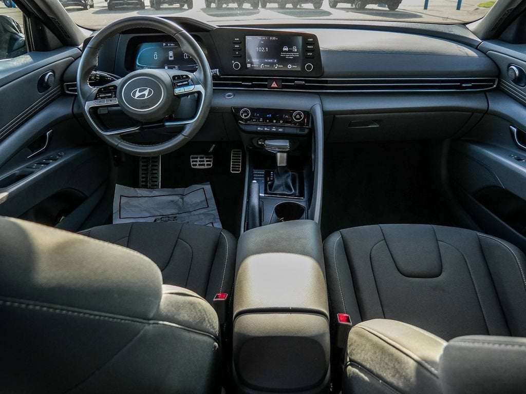 2025 Hyundai ELANTRA SEL Sport