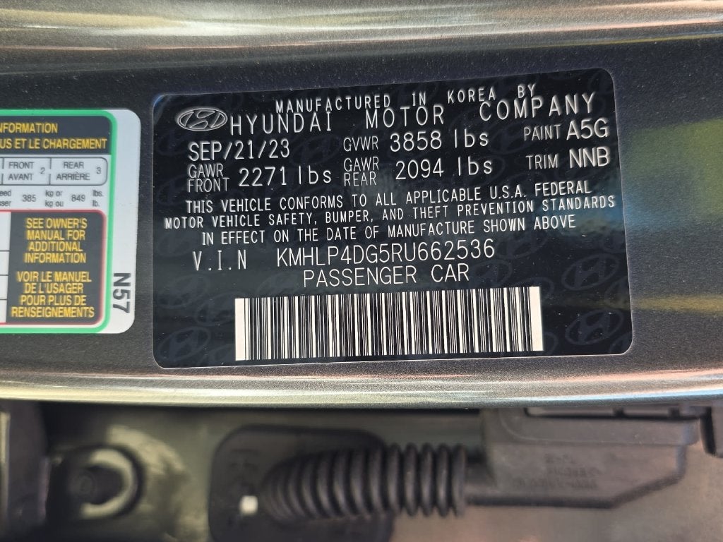 2024 Hyundai ELANTRA Limited