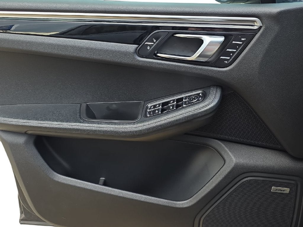 2018 Porsche Macan NA