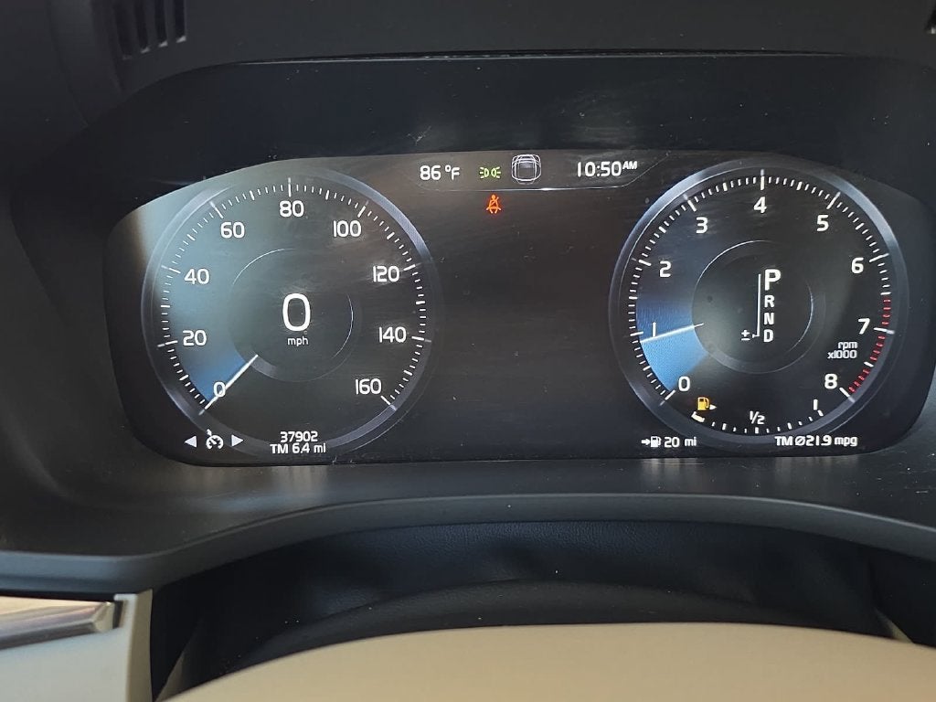 2021 Volvo XC60 Momentum