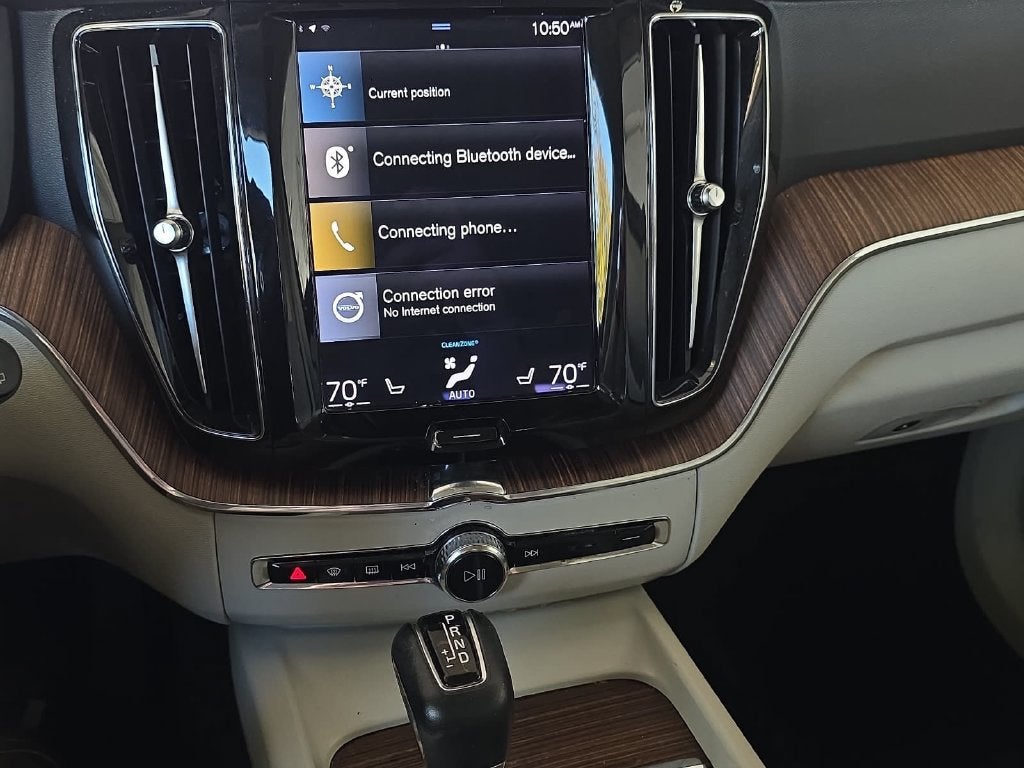 2021 Volvo XC60 Momentum