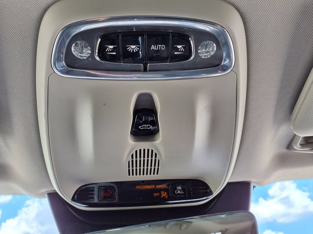 2021 Volvo XC90 Momentum