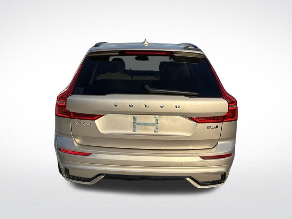 2025 Volvo XC60 Plus