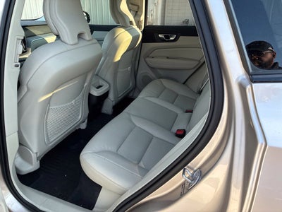 2025 Volvo XC60 Plus