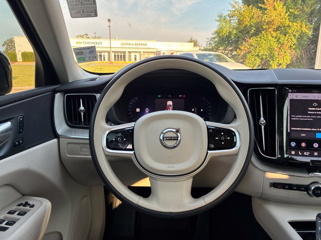 2025 Volvo XC60 Plus