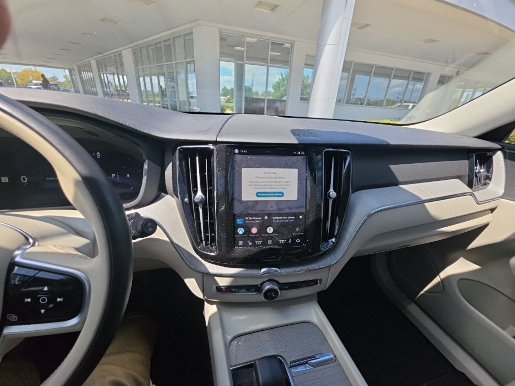 2025 Volvo XC60 Plus