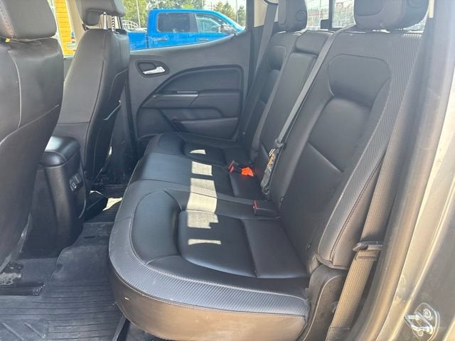 2022 GMC Canyon 4WD AT4 w/Leather