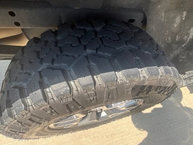 2022 GMC Canyon 4WD AT4 w/Leather
