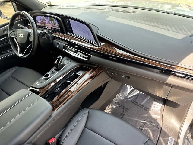 2024 Cadillac Escalade ESV Luxury