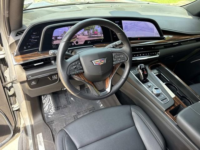 2024 Cadillac Escalade ESV Luxury