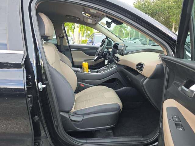 2023 Hyundai SANTA FE SE