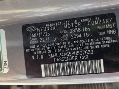 2023 Hyundai ELANTRA Limited