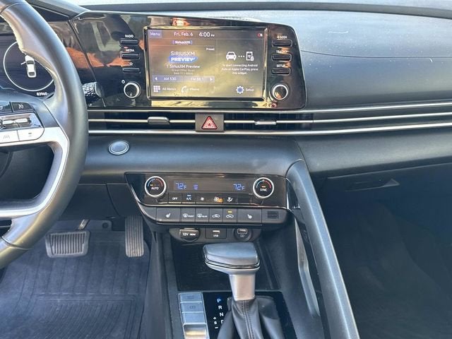 2021 Hyundai ELANTRA SEL