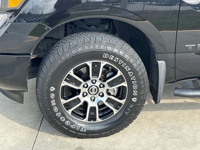 2020 Nissan Titan SV