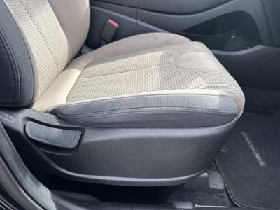 2022 Hyundai SANTA FE SE