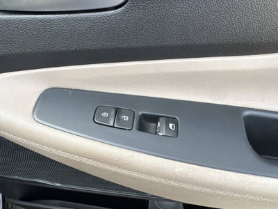 2022 Hyundai SANTA FE SE