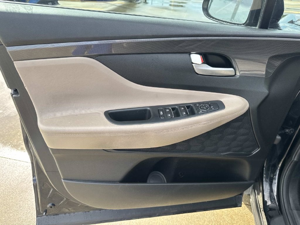 2022 Hyundai SANTA FE SE