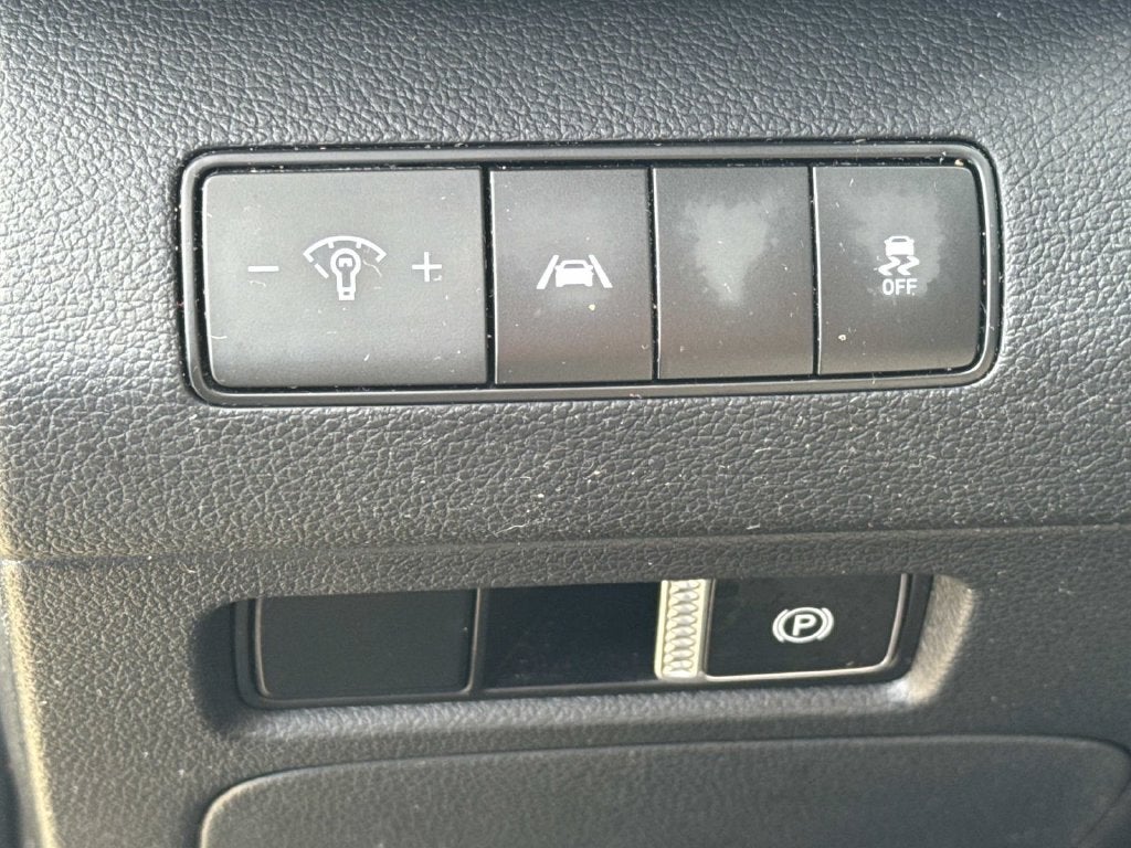 2022 Hyundai SANTA FE SE