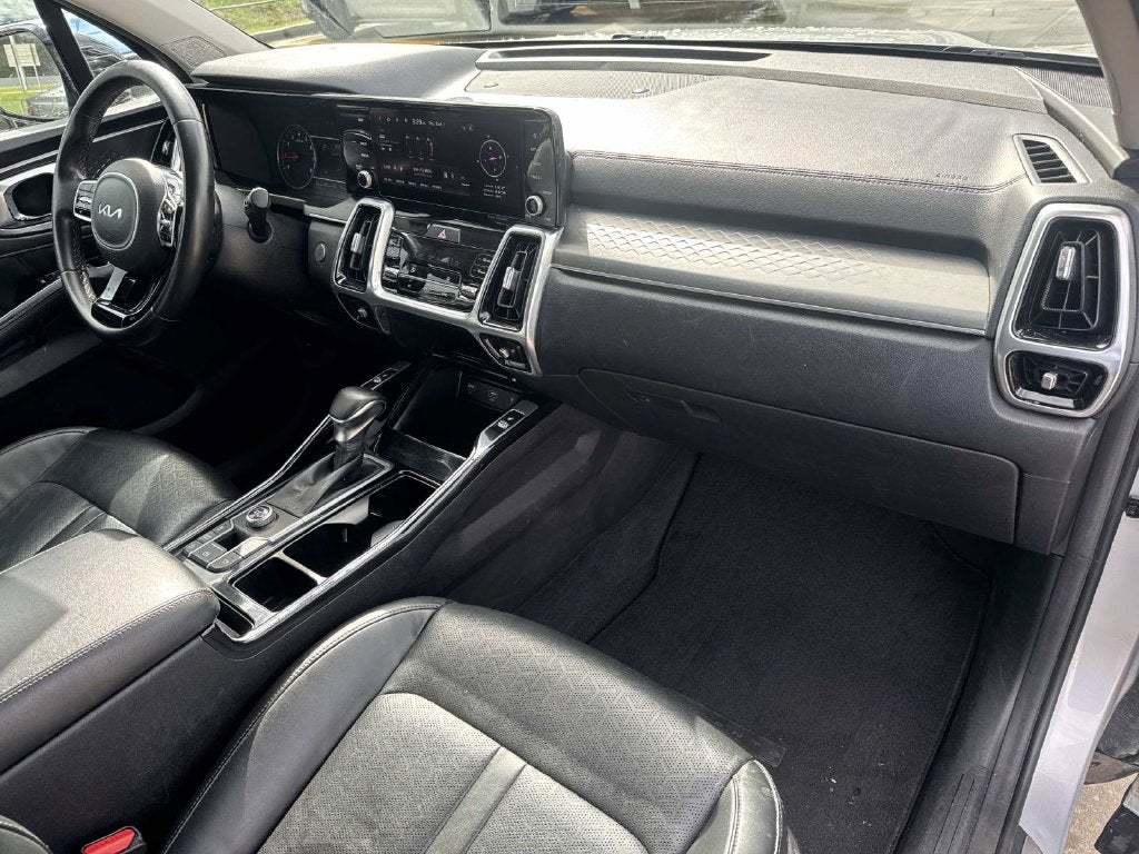 2022 Kia Sorento SX