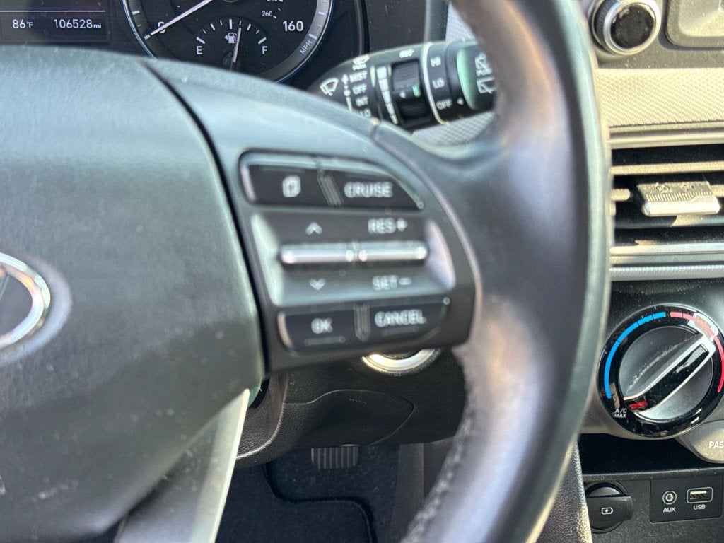 2020 Hyundai KONA SEL