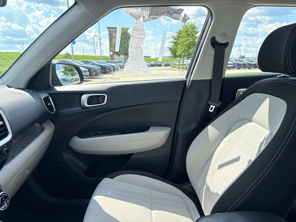 2025 Hyundai VENUE SEL